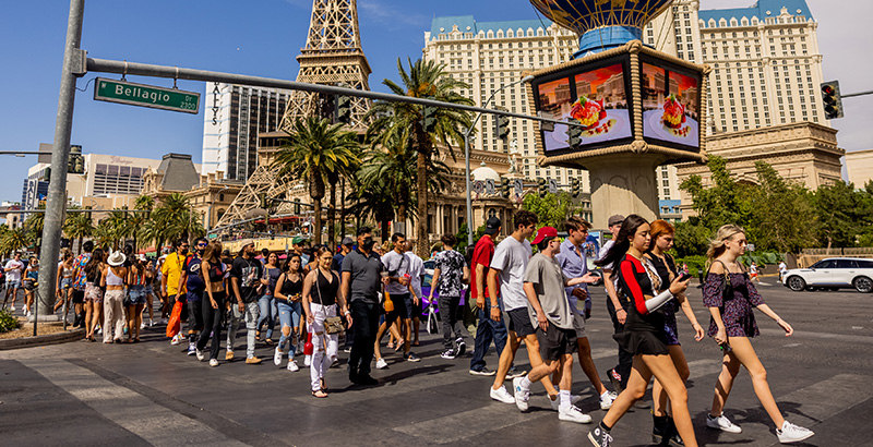 walking las vegas strip