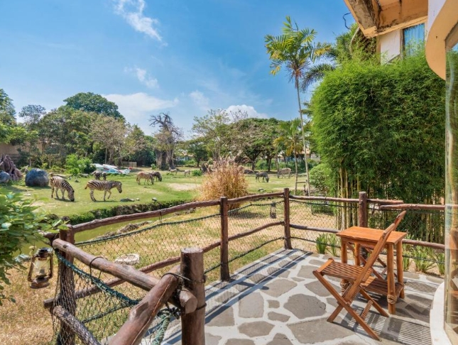 hotel near bali safari and marine park