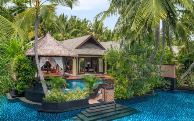bali bungalows over water price