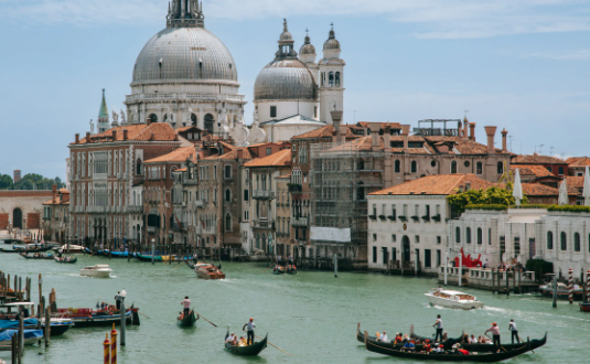 venice city center