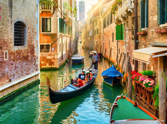 best month to visit venice
