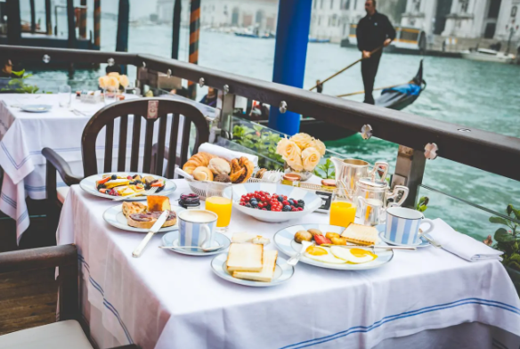 best breakfast in venice
