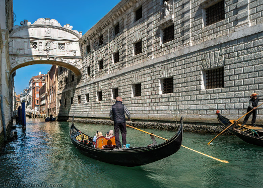 bridge of sighs venice