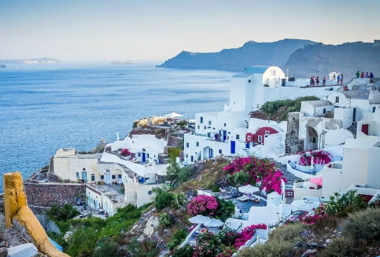 Greece Travel Guide for Digital Nomads