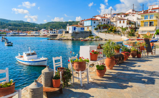 How to Find Cheap Flights to Greece