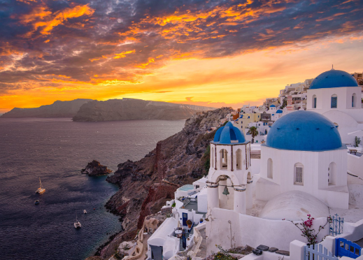 Best Time to Visit Santorini for Sunset Views